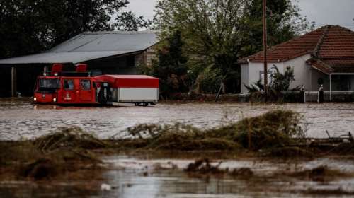 Δραματικές στιγμές στην Καρδίτσα: Χωρίς νερό και φαγητό οι κάτοικοι στον Βλοχό – Ανάμεσά τους ένα μωρό 27 ημερών