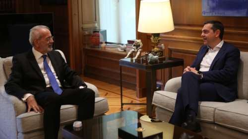 Ο Τσίπρας ζήτησε παρέμβαση Σαρμά: Πρακτικές ωμού εκβιασμού Μητσοτάκη έναντι της μουσουλμανικής μειονότητας