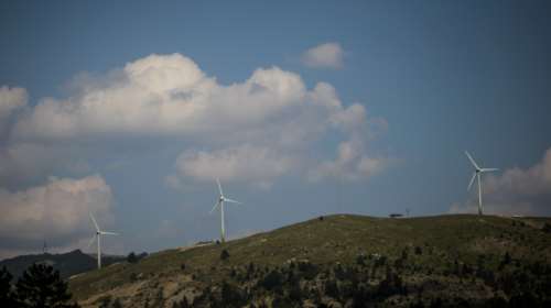Σκρέκας: &quot;Πράσινο&quot; το 50% της ηλεκτρικής ενέργειας έως το τέλος του έτους - 500 εκατ. ευρώ το όφελος από τις ανανεώσιμες πηγές