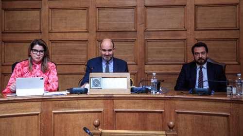 Ένταση στην εξεταστική για τα Τέμπη μετά την καταδίκη της Ελλάδας - &quot;Αρπάχτηκαν&quot; ΝΔ, ΣΥΡΙΖΑ και ΠΑΣΟΚ