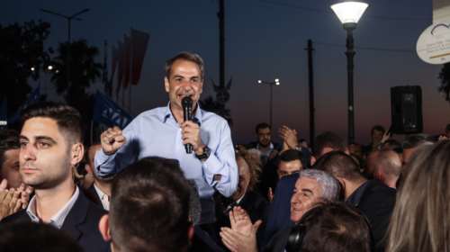 Μητσοτάκης από Ελευσίνα: Τρεις μέρες τσακώνονται για τον Ανδρέα Παπανδρέου λες και μας ενδιαφέρει τι έγινε το 1981