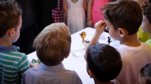 Υιοθεσία παιδιών: Πιστοποιητικά ψυχικής υγείας και από την πρωτοβάθμια υγεία για τους υποψήφιους γονείς