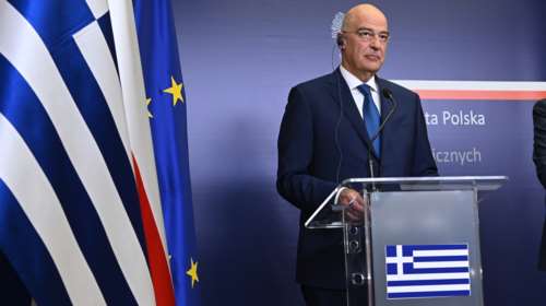 Στο Λονδίνο ο Δένδιας: Ενημερώνει τον Βρετανό ΥΠΕΞ για την τουρκική προκλητικότητα και το τουρκολιβυκό μνημόνιο