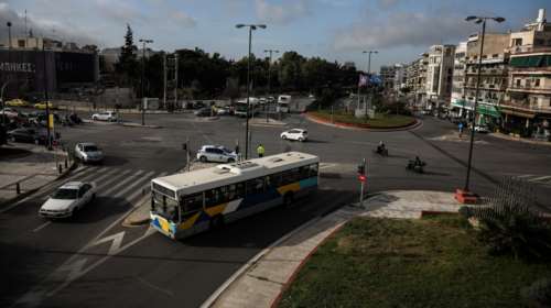 Οι προϋποθέσεις για την οδήγηση μηχανής με δίπλωμα αυτοκινήτου - Έρχονται συσκευές απολύμανσης αέρα στα ΜΜΜ