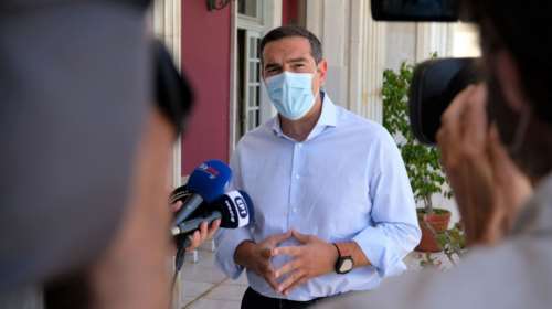 Τσίπρας: Νομικά απαράδεκτη η παραχώρηση δικαιωμάτων και περιουσίας του Δημοσίου στον ιδιώτη μέτοχο των ΕΛ.ΠΕ