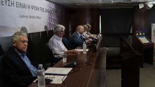 Αδειάζει τον Τσίπρα ο Κουβέλης για τα περί νέου &#39;89 - &quot;Θεσμική εκτροπή&quot; στη χώρα καταγγέλει ο ΣΥΡΙΖΑ