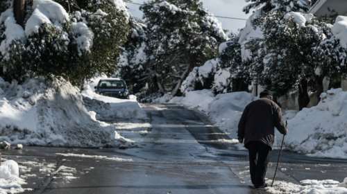 Κακοκαιρία Barbara: Από τις 9:00 οι δημόσιες υπηρεσίες, στις 10:00 ανοίγουν τα μαγαζιά στην Αττική