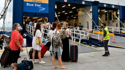 Κορονοϊός: Αυξημένοι έλεγχοι σε πλοία και λιμάνια ενόψει Δεκαπενταύγουστου