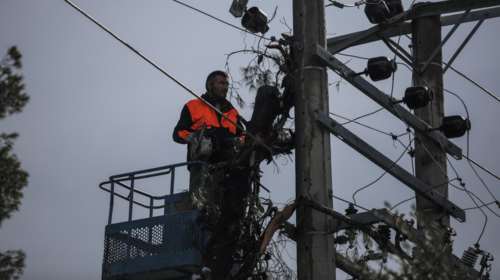 ΔΕΔΔΗΕ: Ποιες περιοχές παραμένουν χωρίς ρεύμα - Νέα ανακοίνωση
