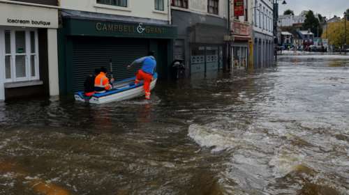 Στη δίνη της καταιγίδας Κιαράν η Ευρώπη: Τουλάχιστον 10 νεκροί - Εντυπωσιακές εικόνες