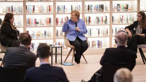 Μέρκελ στο Ινστιτούτο Γκαίτε: Ως καγκελάριος πίεσα την ελληνική κοινωνία και απαίτησα πολλά