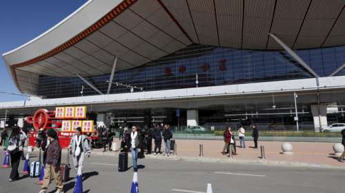 Μαίνεται ο εμπορικός πόλεμος: Ταξιδιωτική οδηγία του Πεκίνου για τους Κινέζους που ταξιδεύουν στις ΗΠΑ