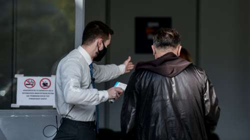 Διεθνή ΜΜΕ: Εγκώμια στην Ελλάδα για τον υποχρεωτικό εμβολιασμό- Έφερε αποτελέσματα, άνοιξε το δρόμο και για άλλες χώρες