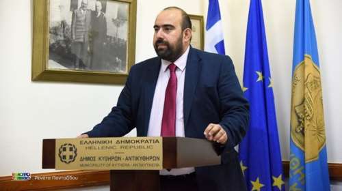 Λιποθύμησε ο δήμαρχος Κυθήρων εν μέσω συντονισμού για τη φωτιά - Τον μετέφεραν στον Ευαγγελισμό