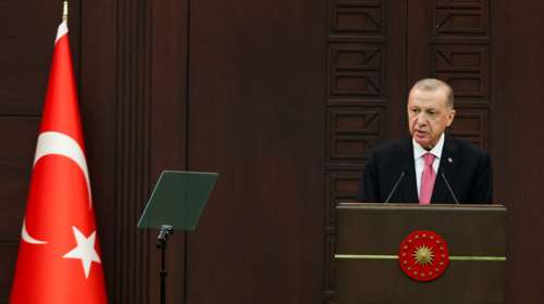 Ερντογάν: &quot;Θα συνεχιστούν οι στρατιωτικές επιχειρήσεις σε Ιράκ και Συρία - Είτε είστε μαζί μας, είτε εναντίον μας&quot;