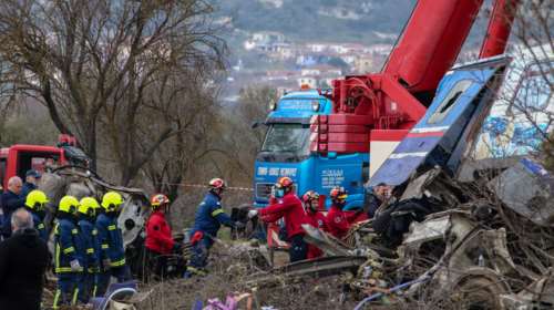 Τραγωδία στα Τέμπη: &quot;Ο Γιώργος πήγε στο κυλικείο για νερό και δεν ξαναγύρισε&quot; - Συντετριμμένος ο πατέρας του 22χρονου