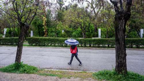 Αστατος ο καιρός: Βροχές, καταιγίδες και πτώση της θερμοκρασίας σήμερα