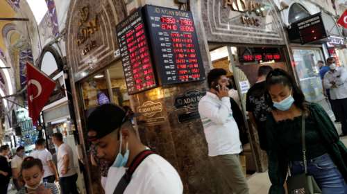 Εκτός ελέγχου ο κορονοϊός και στην Τουρκία: Κλειστά μαγαζιά από τις 22:00 - Απαγορευτικό κυκλοφορίας για τους άνω των 65 ετών