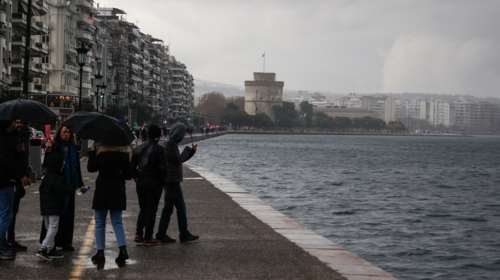 Θεσσαλονίκη: Εντοπίστηκε πτώμα άνδρα 55-60 ετών στη θάλασσα - Αναμένεται νεκροψία