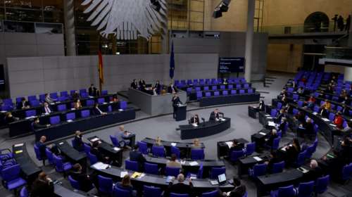 Αντιδράσεις στη Γερμανία: Στους έξι μήνες το πιστοποιητικό νόσησης για τους βουλευτές, στους τρεις για τους πολίτες