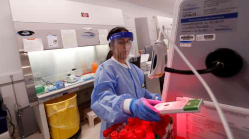 Αυτά είναι όλα τα εμβόλια και τα φάρμακα για τον κορονοϊό - Πότε θα είναι διαθέσιμα