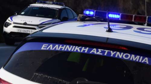 Τρόμος στο Ζεφύρι: Πυροβόλησε από το μπαλκόνι του έναν άντρα, αλλά πέτυχε ένα 5χρονο κοριτσάκι που έπαιζε