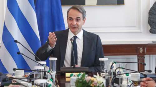 Προς εκλογές στις 21 Μαΐου και σύγκρουση με τον ΣΥΡΙΖΑ για τα Τέμπη - Οι κινήσεις της κυβέρνησης μετά τα αρνητικά γκάλοπ