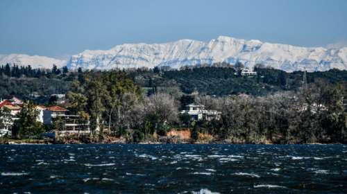 &quot;Δεν αποκλείω ακόμα και χιόνια&quot;: Ο Τσατραφύλλιας προβλέπει βουτιά της θερμοκρασίας 10 βαθμών και θυελλώδεις βοριάδες