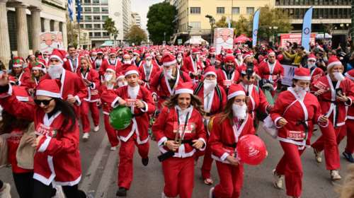 "Βούλιαξε" από Αϊ-Βασίληδες η Αθήνα για το Santa Run - Πάνω από χίλιες συμμετοχές [εικόνες - βίντεο]