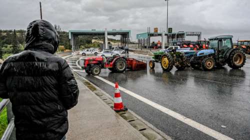 Κινητοποιήσεις αγροτών: Δεκάδες μπλόκα και 6.000 τρακτέρ στους δρόμους - Ποια σημεία είναι κλειστά
