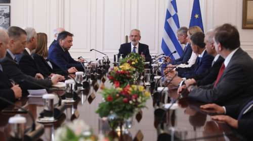 Το πρώτο υπουργικό συμβούλιο της υπηρεσιακής κυβέρνησης - Οι οδηγίες Σαρμά για ανεξαρτησία και αμεροληψία [εικόνες]