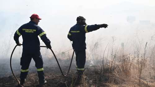 Συναγερμός στην Πυροσβεστική: Υψηλός κίνδυνος πυρκαγιών σε 11 περιοχές - Έκκληση Κικίλια για ιδιαίτερη προσοχή