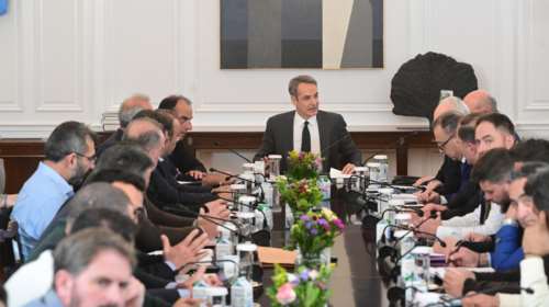 Συνάντηση Μητσοτάκη - αγροτών: Συνεχίζουμε τις κινητοποιήσεις, λένε οι "σκληροί" των μπλόκων