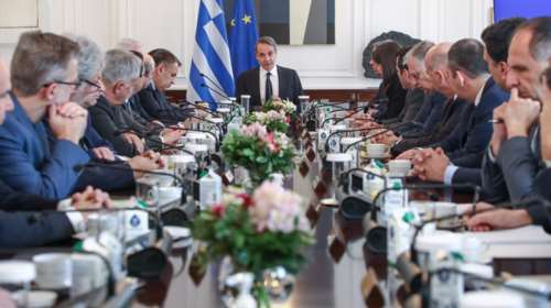 &quot;Εξαφανισμένοι&quot; οι υπουργοί από τα παράθυρα της τηλεόρασης για την τραγωδία στα Τέμπη