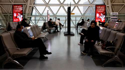 Κορονοϊός:  Με υποχρεωτικό τεστ 48 ώρων και μάσκα οι ταξιδιώτες από την Κίνα- Τι αποφάσισε η σύσκεψη στο Μαξίμου