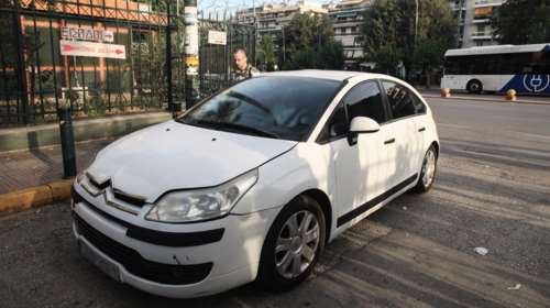 Σοκαριστικά στοιχεία για το ξύλο του ποινικολόγου στη σύζυγό του: Της έσπασε τη μύτη, το δάχτυλο και της ξερίζωσε τα μαλλιά