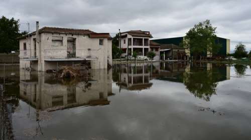 Επτά τα θύματα της κακοκαιρίας: Νεκρός γνωστός επιχειρηματίας στον Βόλο - Πληροφορίες για σορό ηλικιωμένης στον Παλαμά