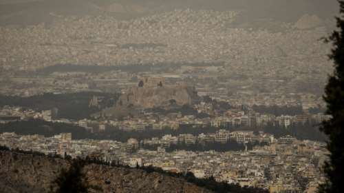 Μαρουσάκης για τον καιρό: Από τον ανοιξιάτικο χιονιά σε ζέστη με 27 βαθμούς, αφρικανική σκόνη και μετά... πάλι κακοκαιρία