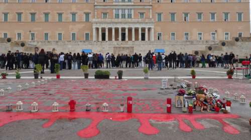 Αλαλούμ με τον καθαρισμό του Αγνωστου Στρατιώτη - Στη δικαιοσύνη προσφεύγει ο Δούκας - "Θα κάνουμε ό,τι απαιτείται", λέει το ΥΕΘΑ