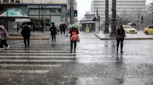 "Χαλάζι, κεραυνοί, υδροστρόβιλοι και ανεμοστρόβιλοι": Ο Μαρουσάκης προειδοποιεί για κακοκαιρία του Σαββατοκύριακου