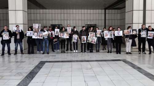 Δίκη για το Μάτι: &quot;Άφήσαμε τον νεκρό αδερφό μου και την φίλη μου μεσοπέλαγα για να μην πνιγούμε κι εμείς&quot;