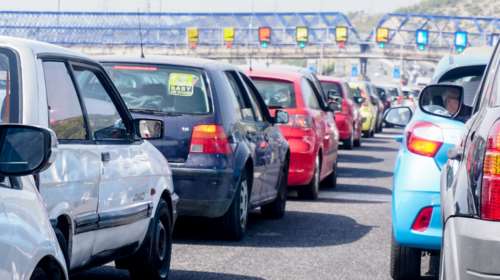 Πάσχα: Κορυφώνεται η έξοδος των εκδρομέων - Πάνω από 110.000 οχήματα έφυγαν εκτός Αθήνας από τη Μ. Τετάρτη