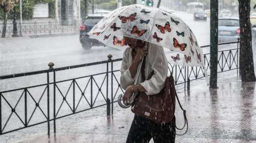 Επιμένει η "ψυχρή λίμνη" πάνω από την Ελλάδα για 5η ημέρα: Καταιγίδες σε Αττική, Εύβοια και Πελοπόννησο [χάρτης]