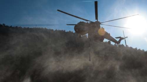 Συναγερμός στην Πάρνηθα: Τραυματίστηκε σοβαρά πυροσβέστης - Μεταφέρθηκε στο νοσοκομείο