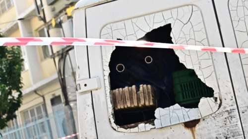 Εικόνες Φαρ Ουέστ στο Περιστέρι: Αναβάτης μηχανής πυροβόλησε οδηγό ΙΧ - Κινηματογραφική καταδίωξη ως το Χαϊδάρι