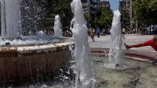 Καιρός: Συνεχίζεται το κύμα καύσωνα με θερμοκρασίες άνω των 40 βαθμών - Πότε θα πάρουμε ανάσα δροσιάς