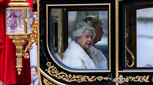 Σε κακή οικονομική κατάσταση η Ελισάβετ: 30 εκ. λίρες χασούρα για το παλάτι της Αγγλίας - 650 υπάλληλοι υπό απόλυση