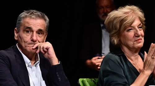 Κρίσιμες ώρες στον ΣΥΡΙΖΑ: Συνεδριάζει η "Ομπρέλα", εξετάζεται το ενδεχόμενο αποχώρησης ακόμα και αύριο