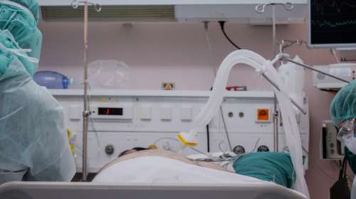 Κορονοϊός: 1.505 νέα κρούσματα και 37 θάνατοι - Στους 586 οι διασωληνωμένοι