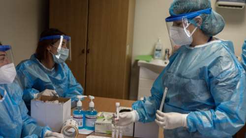 Κορονοϊός- Σοκ: Ένα βήμα πριν από τα 1000 κρούσματα την ημέρα - Σε ισχύ τα νέα μέτρα